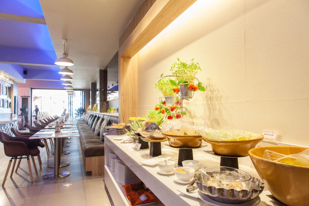 The Royal Palm Beach Front Patong Экстерьер фото